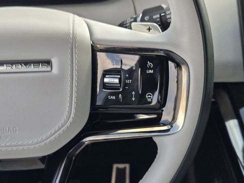 Used 2025 Land Rover Range Rover Sport Dynamic SE image 26