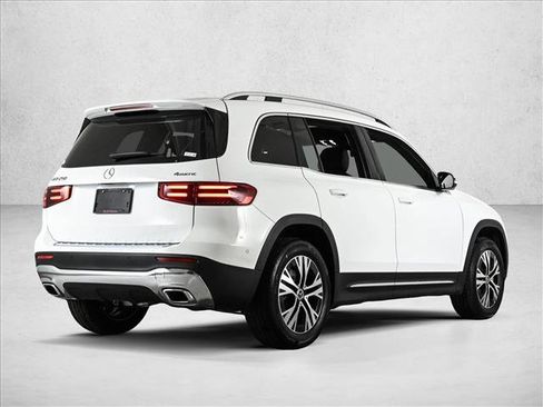 New 2026 Mercedes-Benz GLB 250 4MATIC image 5