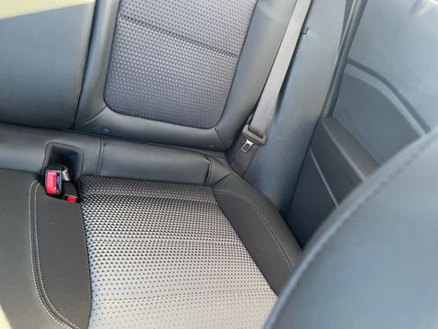 Used 2025 Chevrolet Trax LT image 35