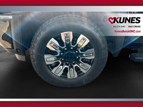 New 2026 GMC Sierra 2500 Denali w/ Denali Reserve Package AWD/4WD image 12