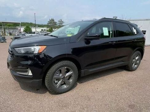 Used 2023 Ford Edge SEL w/ Sport Appearance Package image 6
