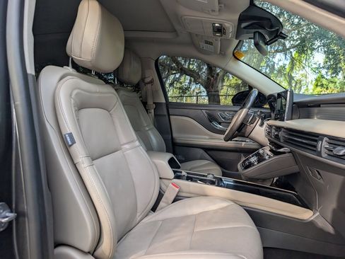 Used 2020 Lincoln Corsair FWD w/ Premium Package image 17