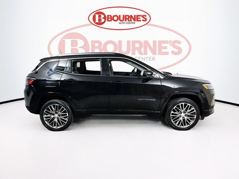 Used 2022 Jeep Compass Limited w/ Elite Group AWD/4WD image 11