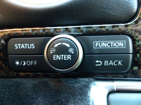 Used 2010 Nissan GT-R Premium image 41