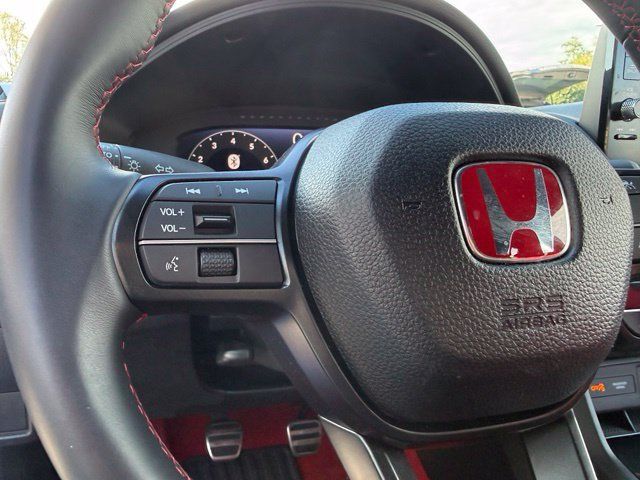 Used 2025 Honda Civic Type R image 14