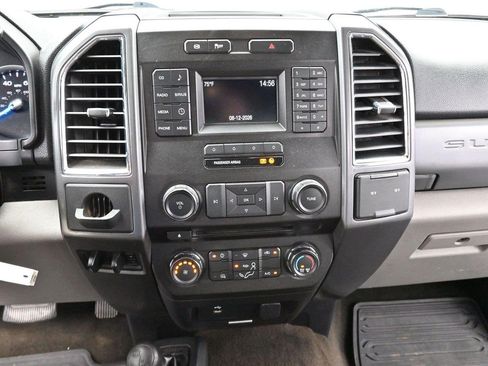 Used 2017 Ford F250 XLT AWD/4WD image 19