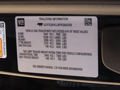 Used 2023 Cadillac Escalade ESV Premium Luxury RWD image 32