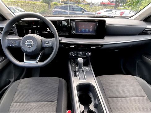 Used 2025 Nissan Kicks S FWD image 10