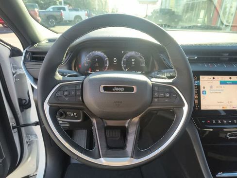 New 2026 Jeep Grand Cherokee Limited AWD/4WD image 14