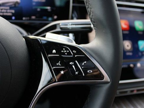 Used 2024 Mercedes-Benz E 350 4MATIC Sedan image 19