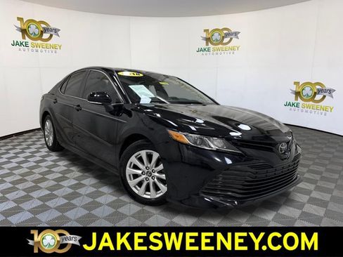 Used 2018 Toyota Camry LE w/ Audio Package FWD image 1