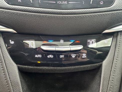 Used 2017 Cadillac XT5 Luxury w/ LPO, Wheel Lock Package AWD/4WD image 39