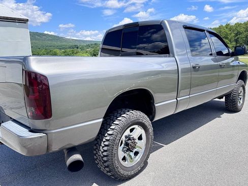 Used 2006 Dodge Ram 2500 Truck SLT AWD/4WD image 14