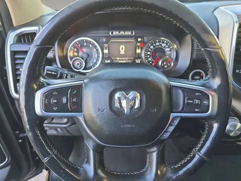 Used 2019 RAM 1500 Laramie AWD/4WD image 14