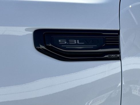 New 2026 GMC Sierra 1500 SLT w/ SLT Premium Plus Package image 16