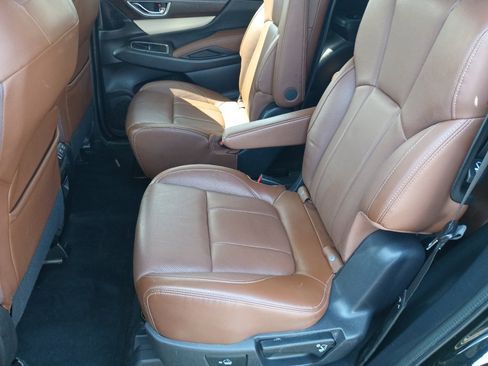 Used 2022 Subaru Ascent Touring image 27