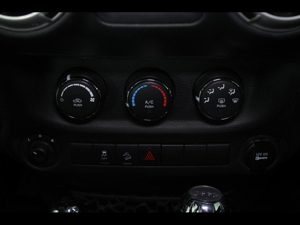 Used 2014 Jeep Wrangler Unlimited Sport AWD/4WD image 15