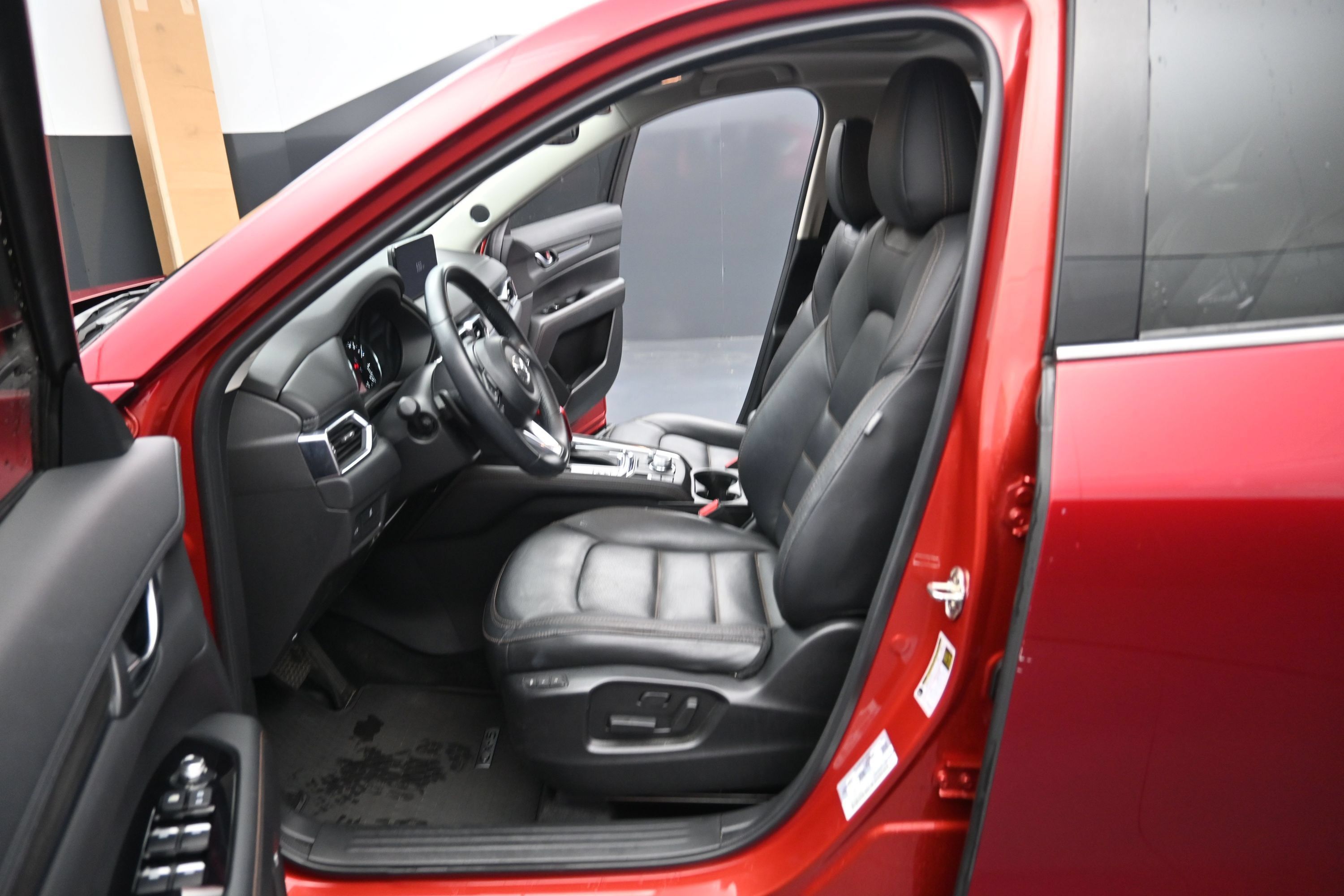 Used 2023 MAZDA CX-5 AWD 2.5 S w/ Premium Plus Pkg image 12