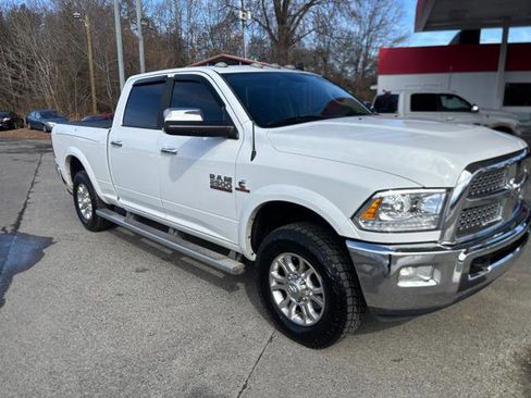 Used 2015 RAM 2500 Laramie w/ Snow Chief Group image 2