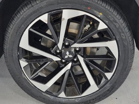 Used 2023 Mitsubishi Outlander SE image 11