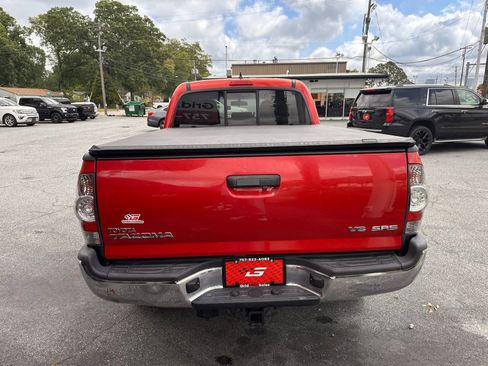 Used 2014 Toyota Tacoma 4x4 Double Cab w/ SR5 Package image 4