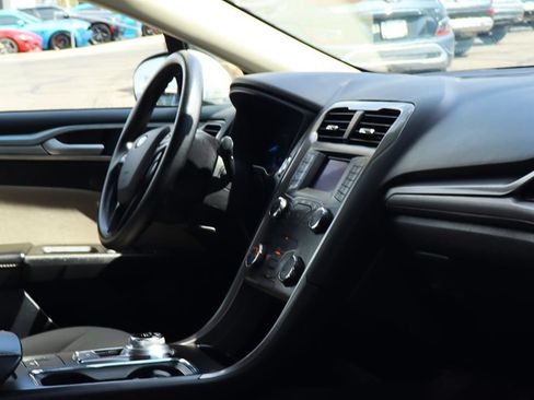 Used 2020 Ford Fusion S FWD image 31