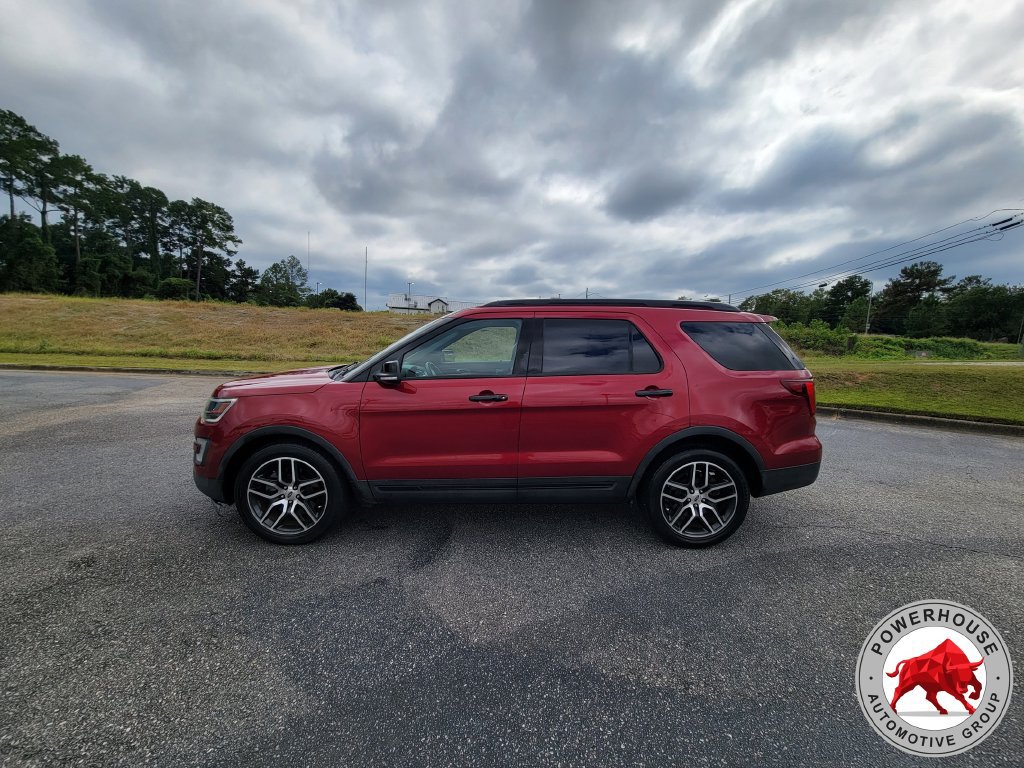 Used 2017 Ford Explorer Sport w/ Equipment Group 401A AWD/4WD image 3