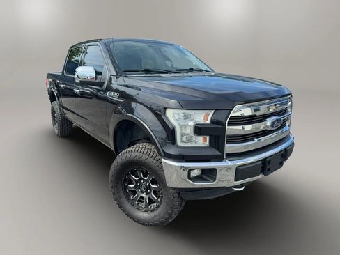 Used 2015 Ford F150 Lariat w/ Equipment Group 502A Luxury AWD/4WD image 2