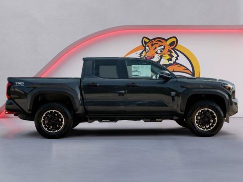 New 2026 Toyota Tacoma TRD Off-Road AWD/4WD image 4