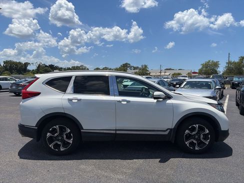 Used 2018 Honda CR-V Touring image 8