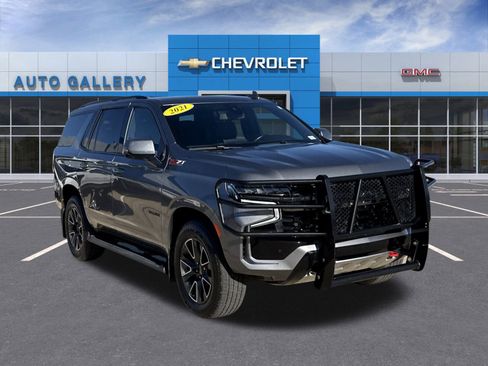 Certified 2021 Chevrolet Tahoe Z71 w/ Luxury Package image 3