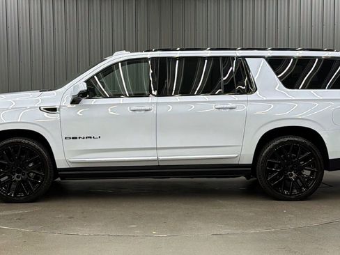 Used 2026 GMC Yukon XL Denali Ultimate w/ LPO, Floor Liner Package AWD/4WD image 2