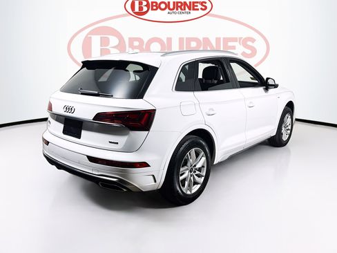 Used 2023 Audi Q5 2.0T Premium w/ Convenience Package image 10