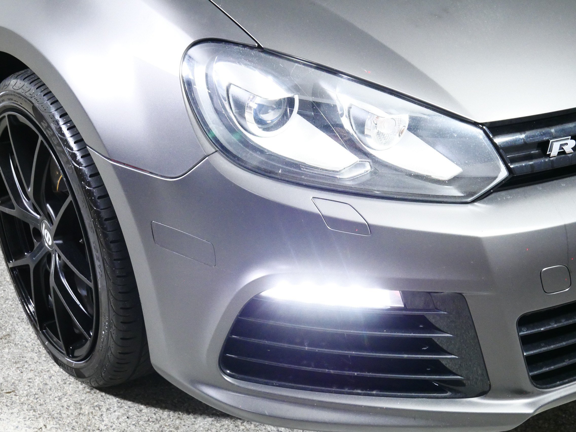 Used 2013 Volkswagen Golf R 4-Door AWD/4WD image 16