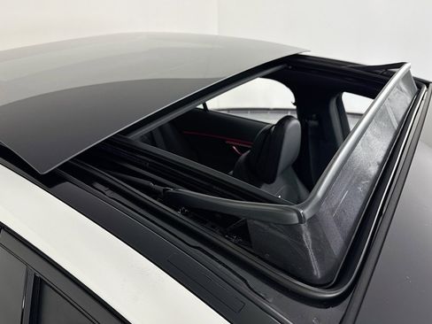 New 2026 Mercedes-Benz E 53 AMG e 4MATIC Sedan image 21