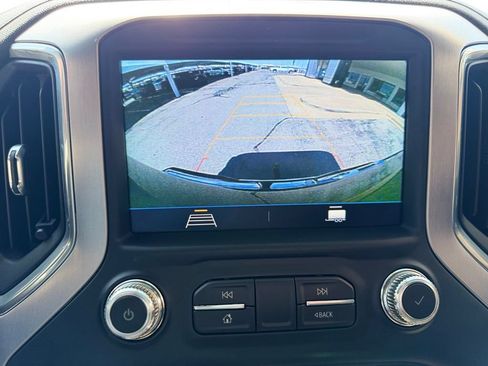 Used 2021 GMC Sierra 2500 SLE w/ SLE Value Package; AWD/4WD image 11