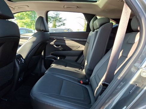 Certified 2023 Hyundai Tucson Limited AWD/4WD image 10