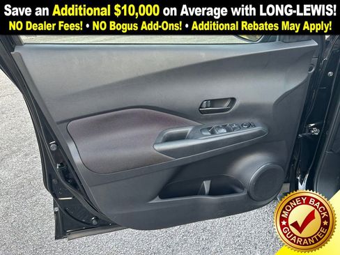 Used 2020 Nissan Kicks S image 16