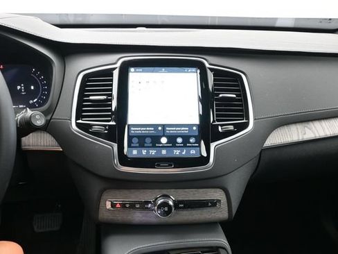 Used 2024 Volvo XC90 B6 Ultimate w/ Lounge Package AWD/4WD image 14
