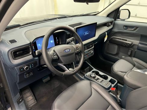 New 2025 Ford Maverick Lariat w/ Black Appearance Package image 8