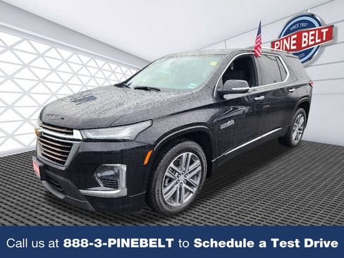 Certified 2023 Chevrolet Traverse High Country image 1