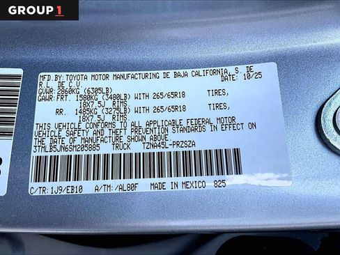 Used 2025 Toyota Tacoma Limited AWD/4WD image 36