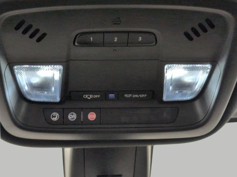Certified 2023 Chevrolet Traverse RS w/ LPO, Floor Liner Package AWD/4WD image 18