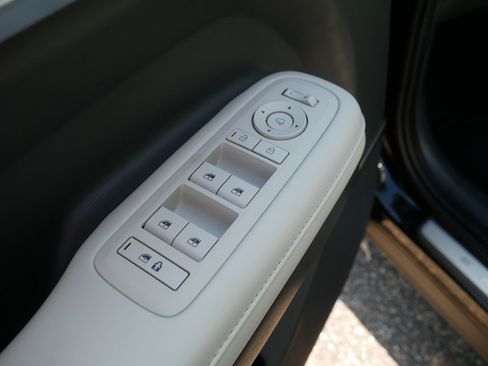 Used 2025 Hyundai Santa Fe Calligraphy AWD/4WD image 19