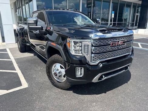 Used 2021 GMC Sierra 3500 Denali w/ Denali Ultimate Package AWD/4WD image 3