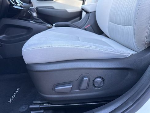 Used 2023 Hyundai Kona SEL image 19