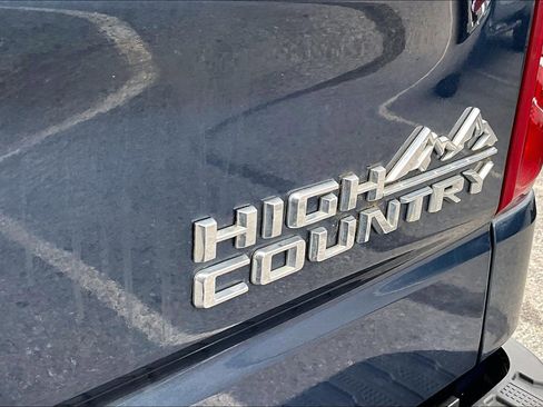 Used 2022 Chevrolet Silverado 1500 High Country image 8