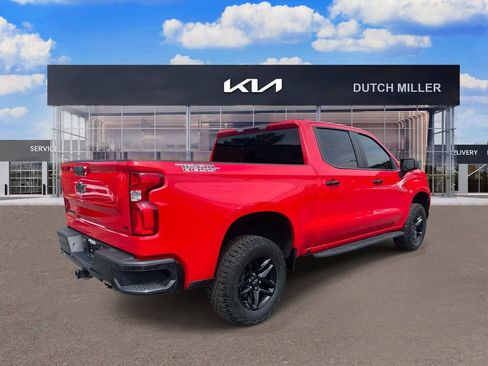 Used 2023 Chevrolet Silverado 1500 LT Trail Boss w/ Protection Package AWD/4WD image 6