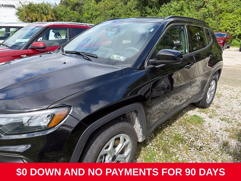 Used 2025 Jeep Compass Latitude AWD/4WD image 1