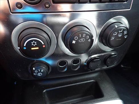 Used 2007 HUMMER H3 w/ Chrome Appearance Package AWD/4WD image 17